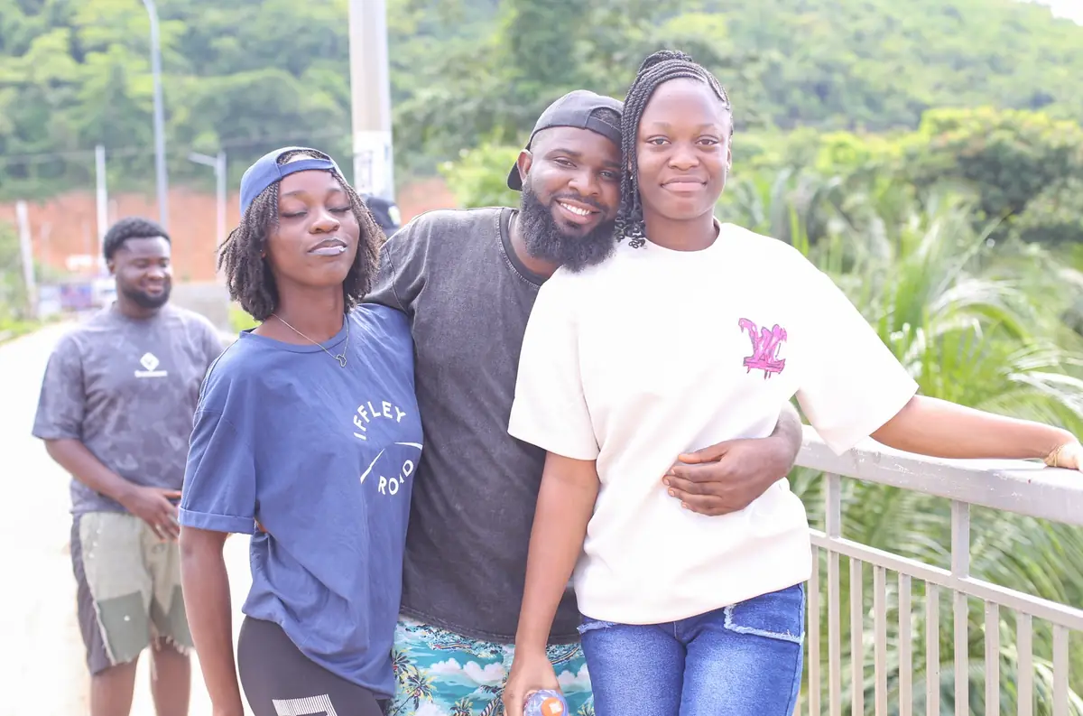 Friends along the way on the VibeTrails Upper Wli Falls trip